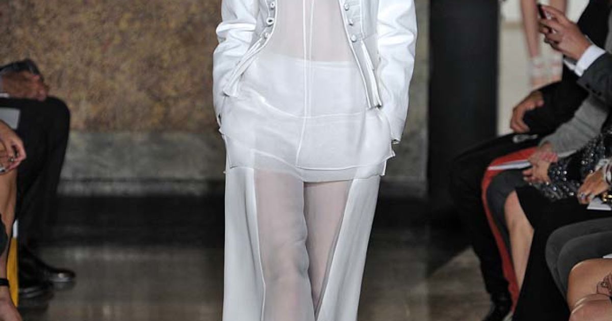 Emilio Pucci прет-а-порте весна-лето 2013 / © East News