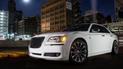 Chrysler представил спецверсию седана 300 Motown Edition