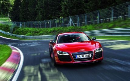 Audi решила отложить серийное производство модели R8 e-tron