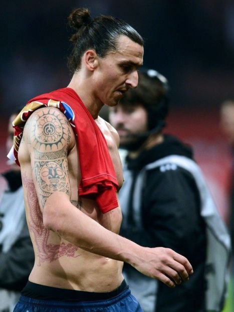 Ибрагимович продемонстрировал свое новое тату, покрывшее всю спину