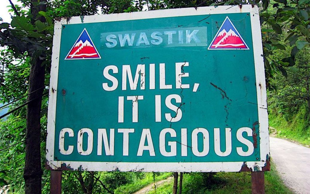 Smile, it is contagious - Усміхайся, це заразно / © АргументыРу.рф