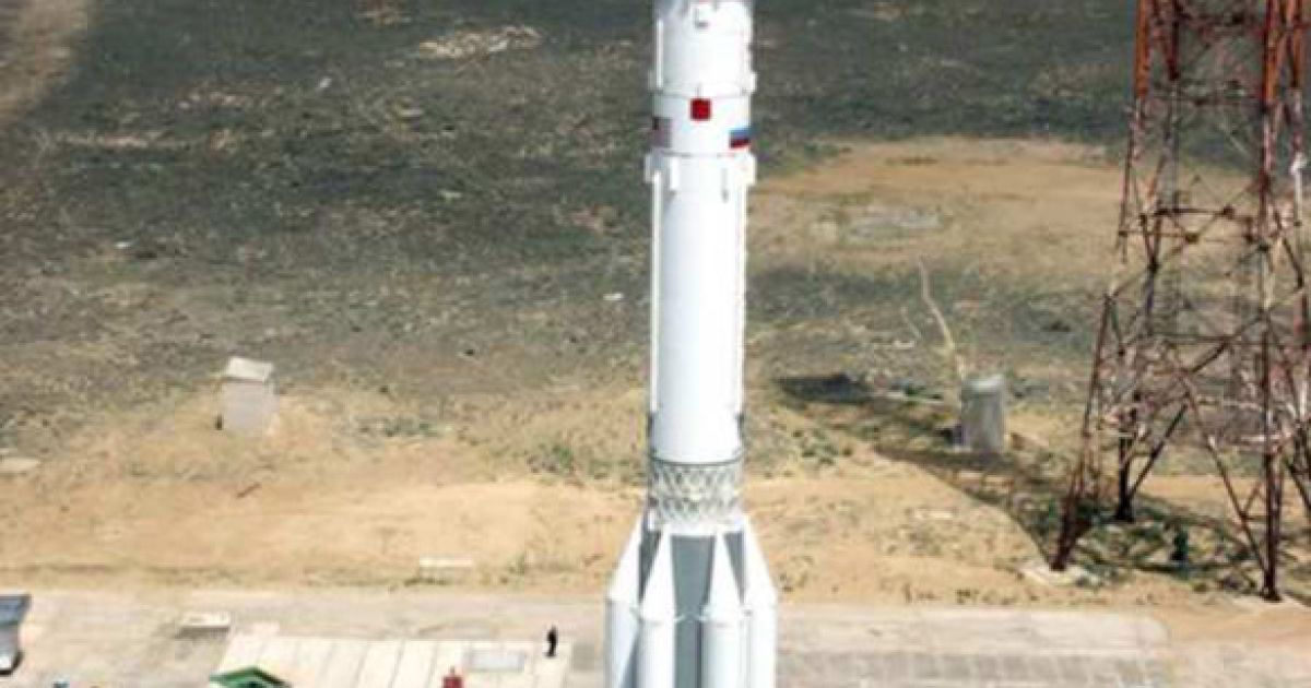 7. Російський супутник зв'язку загубився в космосі

Збитки у 2011 р: $ 300 млн

Російська ракета-носій "Протон" стартувала з космодрому в серпні 2011 р з супутником зв'язку "Експерсс-АМ4". Через 24 години після виходу на орбіту, супутник збився з курсу і загубився у відкритому космосі. Всі спроби відновити контроль над апаратом як із Землі, так і з космосу не принесли результатів. / © Вести.ру