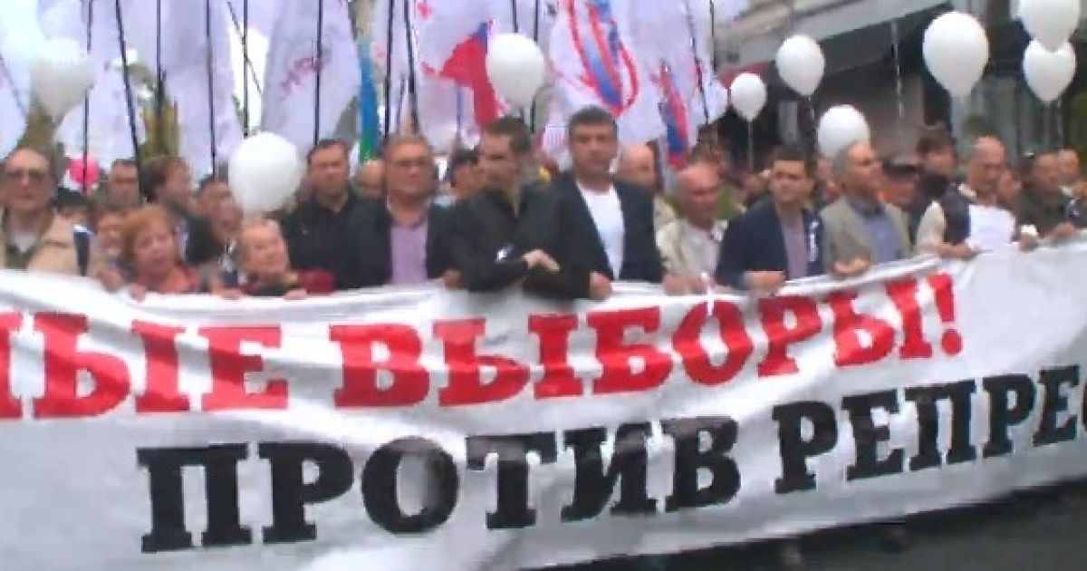 "Мільярдівці" збираються хрестами і срібними кулями вигнати "мільйонників"