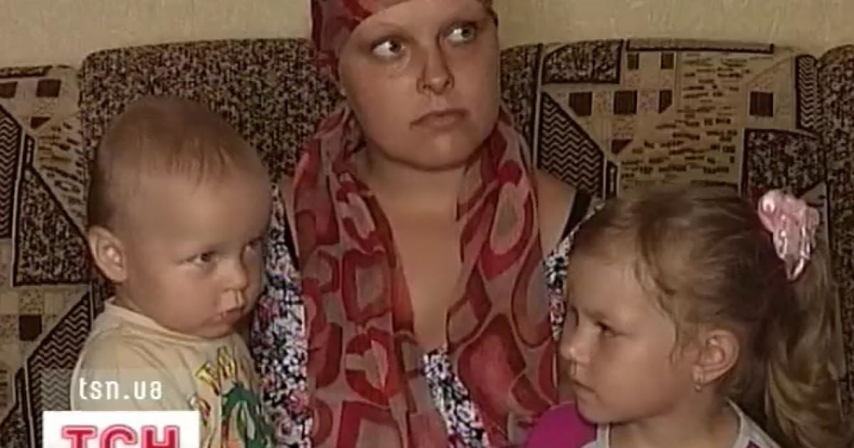 Дашу можна врятувати від раку, але потрібні гроші