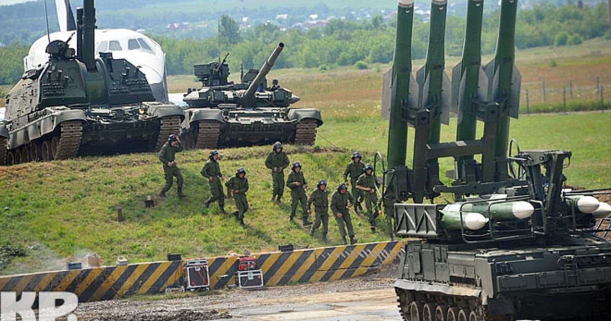 Репетиція шоу-показа військової техніки в Жуковському / © Комсомольская правда