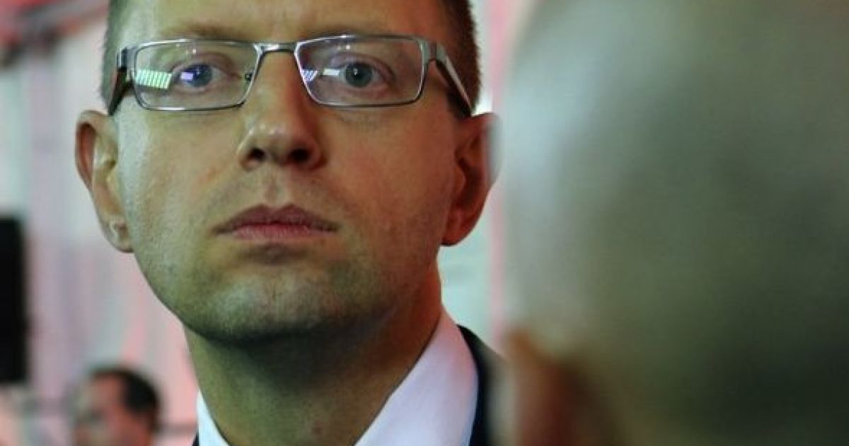 Партія Яценюка живе на пожертви.