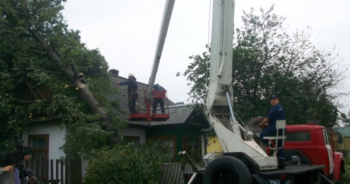 Негода наробила великого лиха на Рівненщині / © прес-служба МНС