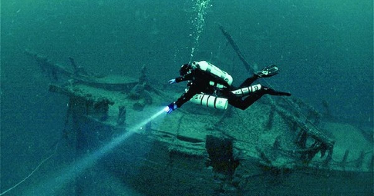 Дерев'яний корабель Agnes Blaikie. Загинув недалеко від Балаклави під час Кримської війни в травні 1856 року.