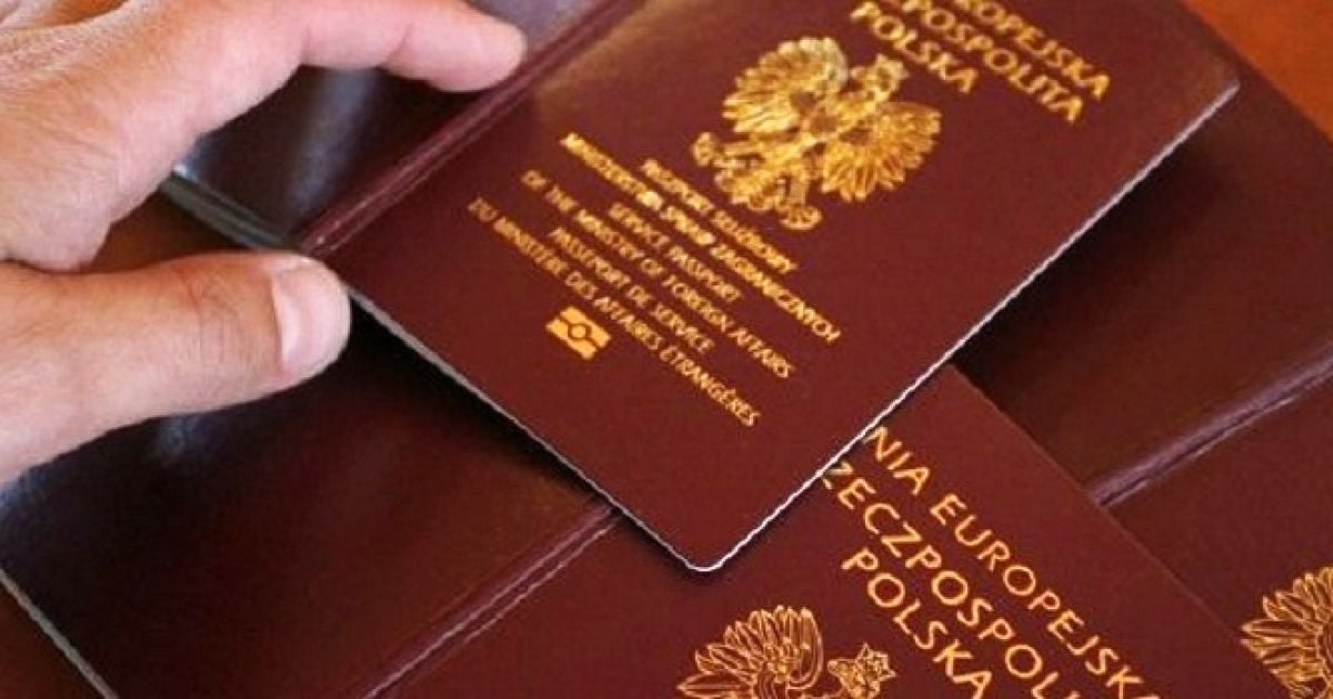 Польща легалізувала подвійне громадянство