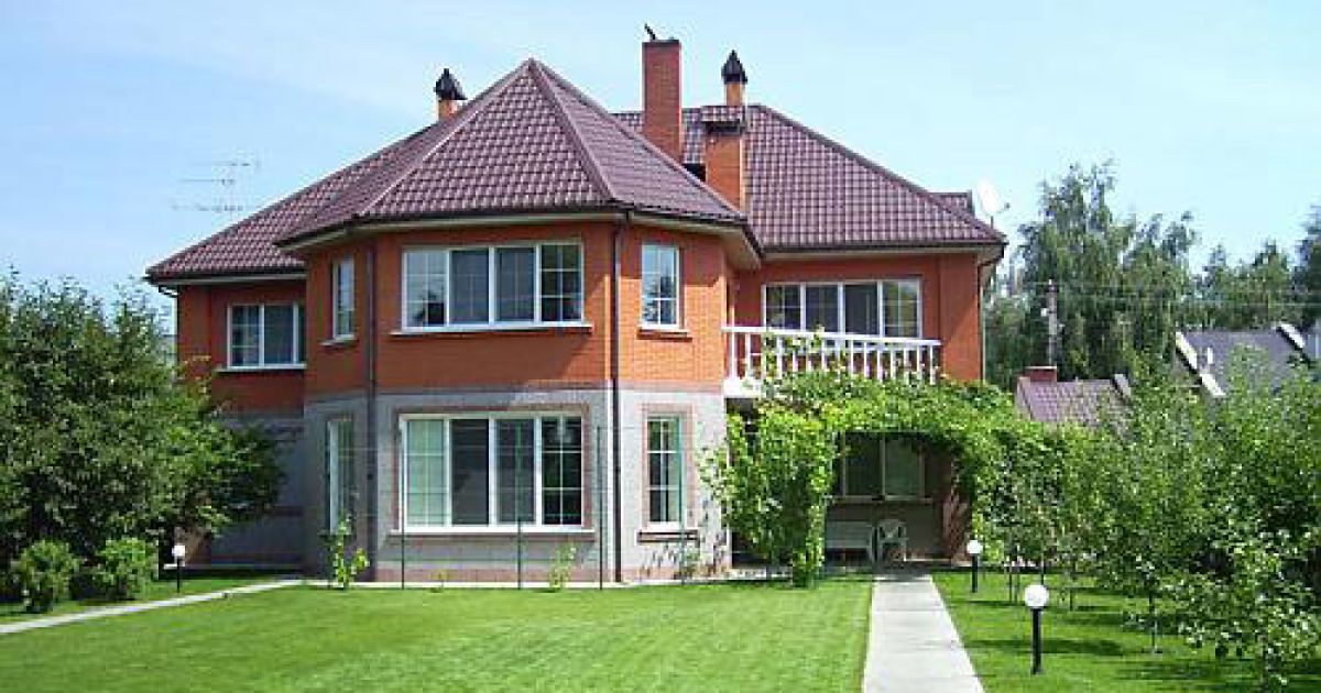 За миття люстри в домі віддають $ 1 тис.