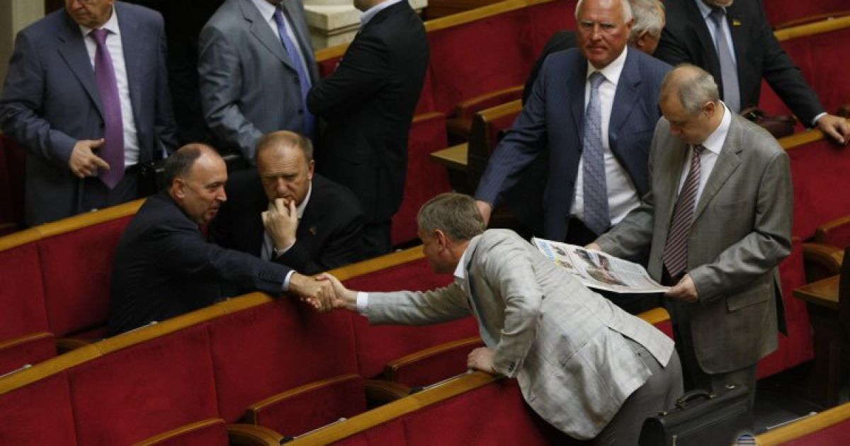 На першу сесію прийшли депутати всіх фракцій. / © УНІАН