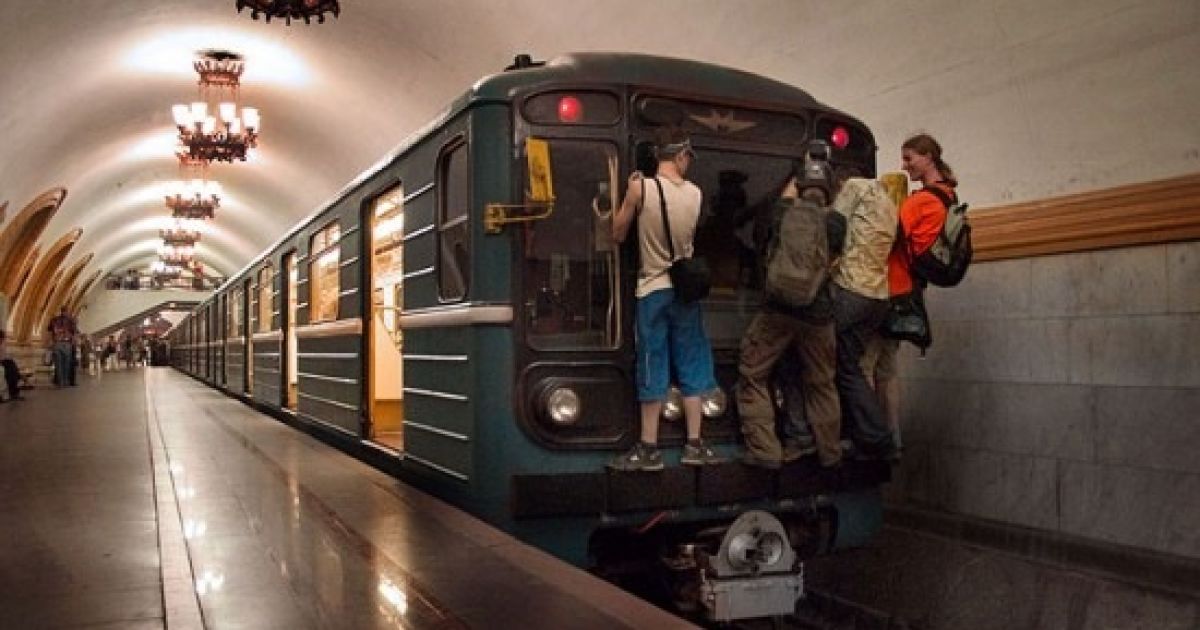 У графіку столичного метро сьогодні ввечері будуть зміни