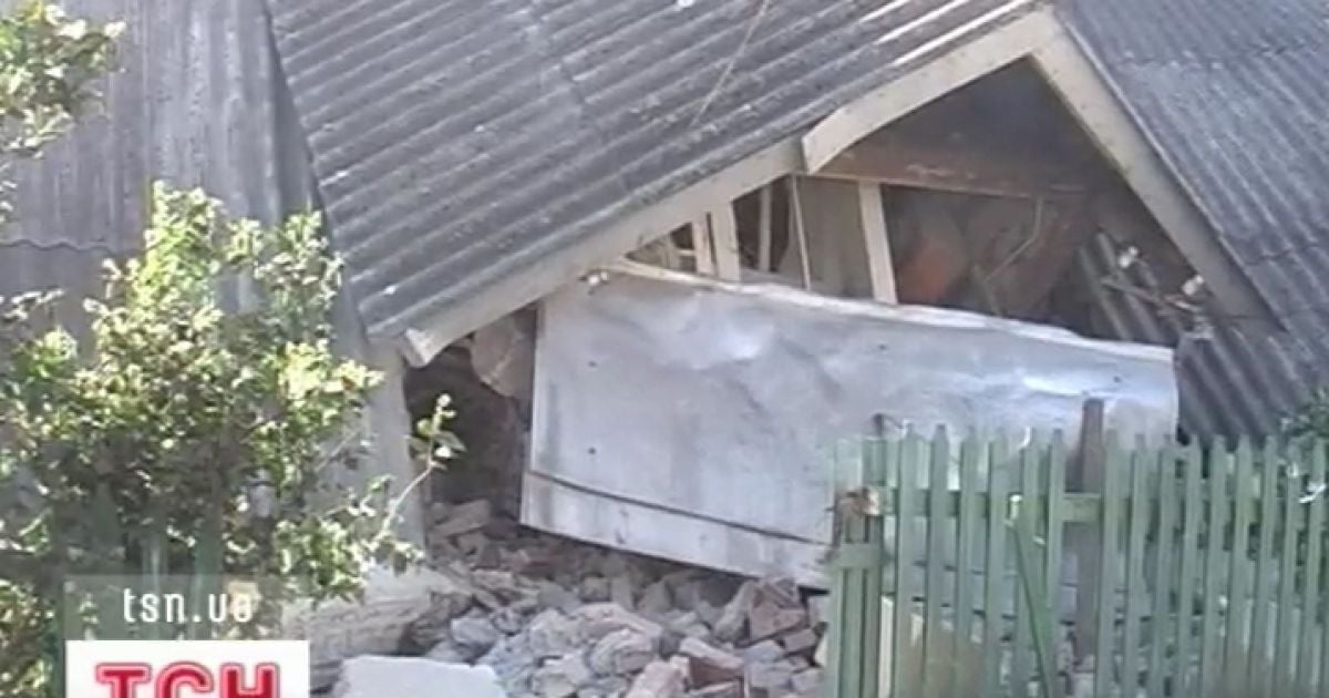 Будинок злетів у повітря через вибух газу