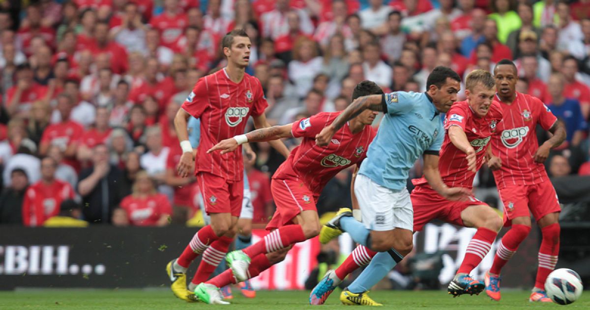 "Сіті" розпочав захист титулу з нелегкої перемоги