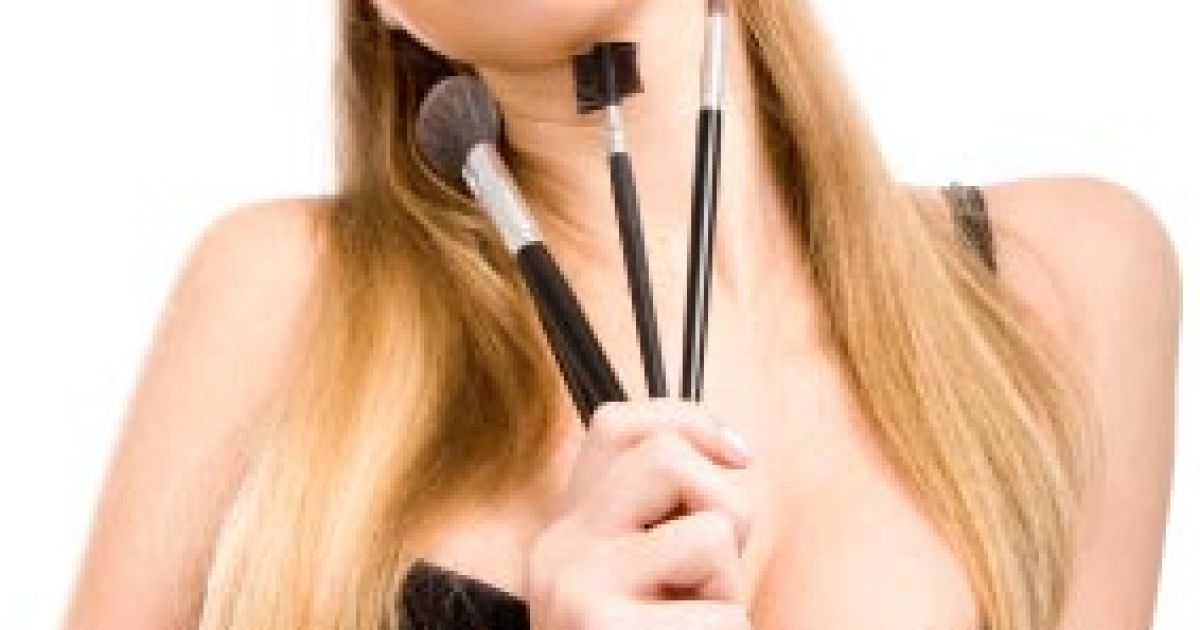 Впевнених у собі жінок чоловіки вважають жертвами емансипації