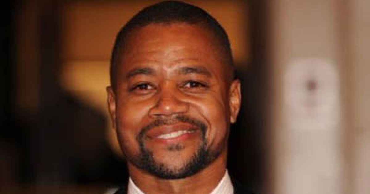 Актор розлютився і грубо штовхнув жінку