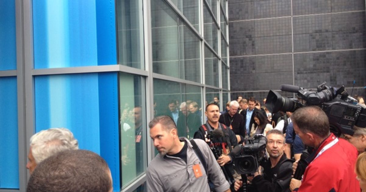 В очікуванні iPhone / © Mashable