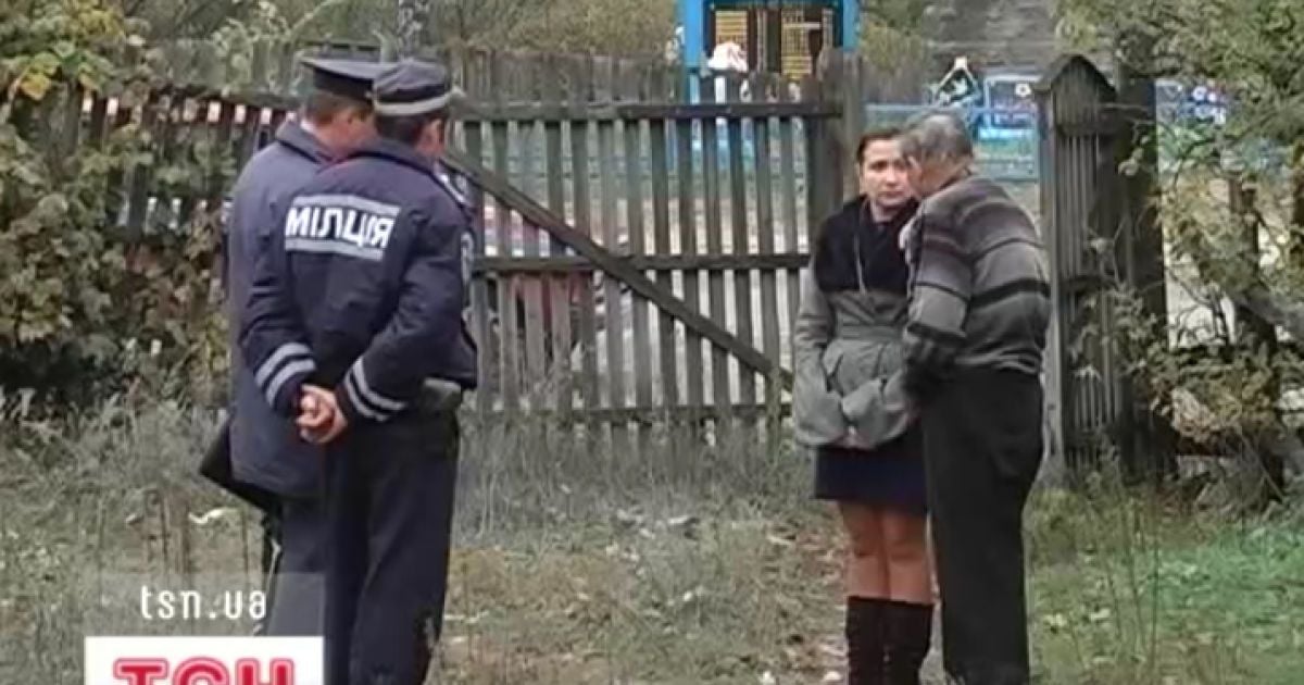 Мати 6 дітей декілька разів вдарила пенсіонера по голові та забрала 2,5 тисячі грн.