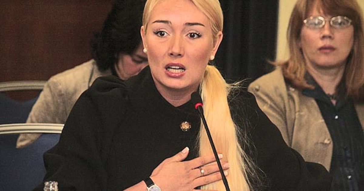 Розинська готова проміняти Мельниченка на Ляшка