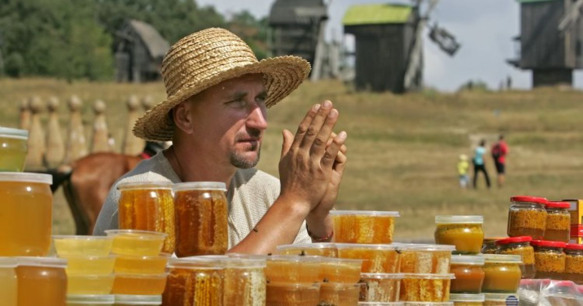 Українці відзначили Медовий спас