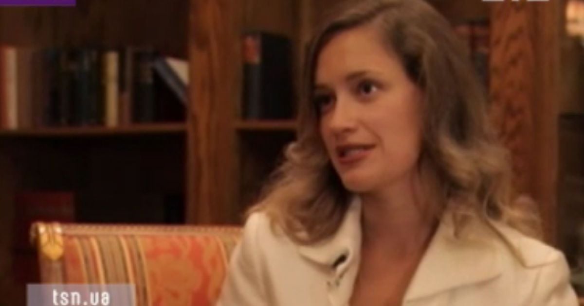 Цикова заявила, що сама утримує Лазаренка