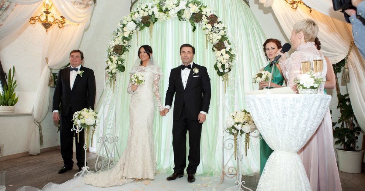 Про "найважливіший вибір в своєму житті" Коновалюк написав на сторінці в соціальній мережі