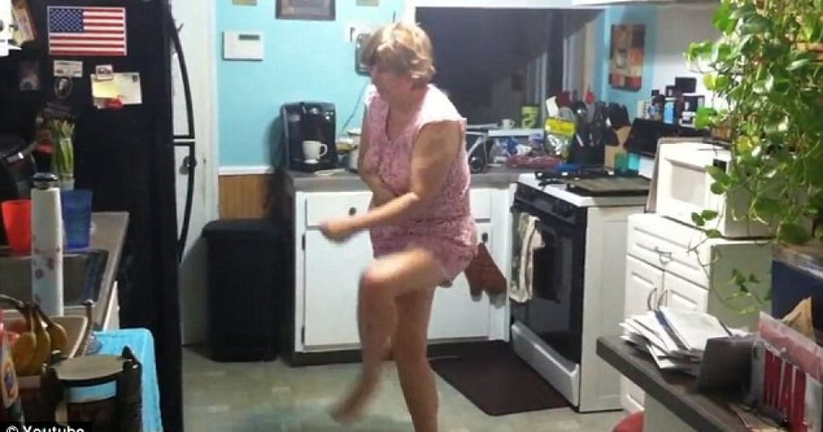 Жінка-сновида влаштувала на кухні танці