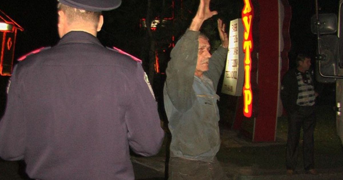 У Дніпропетровську поливна машина збила студента / © douglasbar.com
