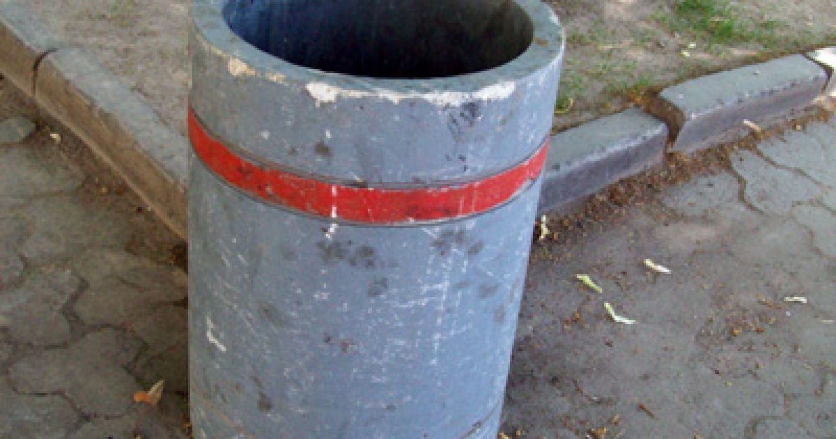 На місце повернуть менше половини урн