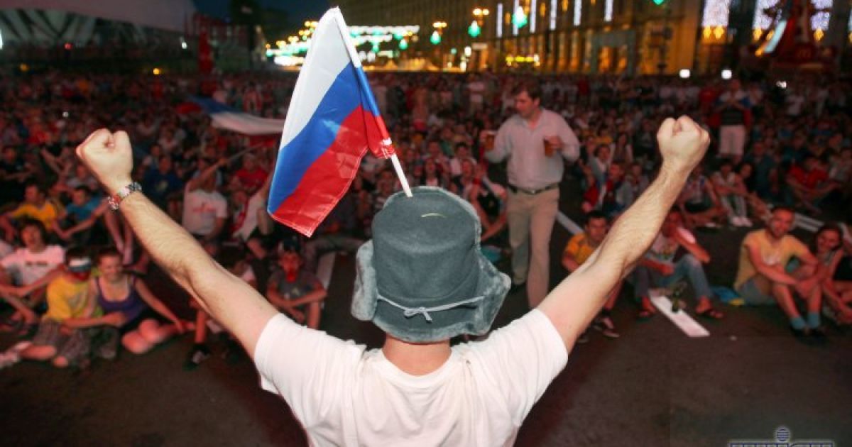 Затриманих за спробу бійки у фан-зоні українців оштрафували