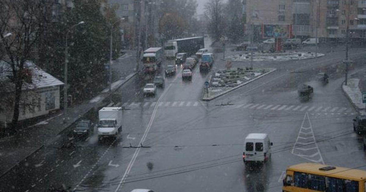 Перший сніг у Вінниці / © vin-info.org.ua