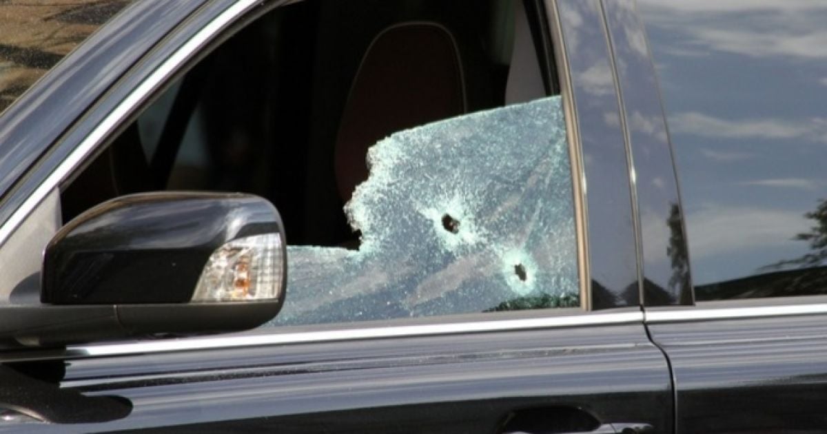 Випущені кілерами кулі розбили скло і вбили водія, Дідуха було поранено