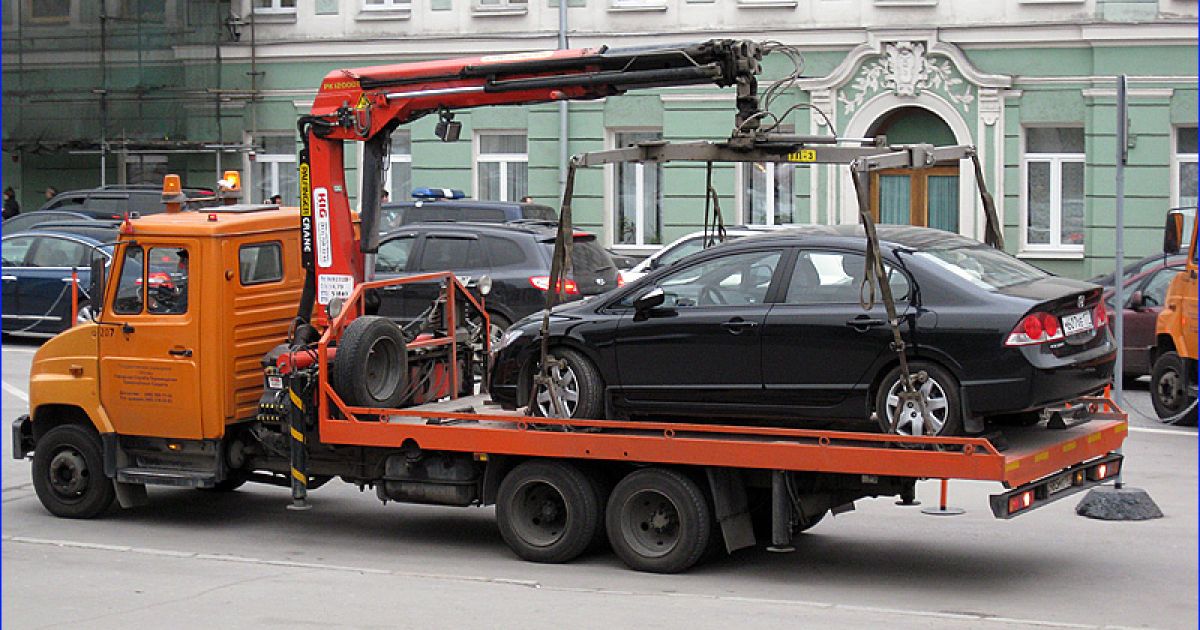 В Києві активізують евакуатори