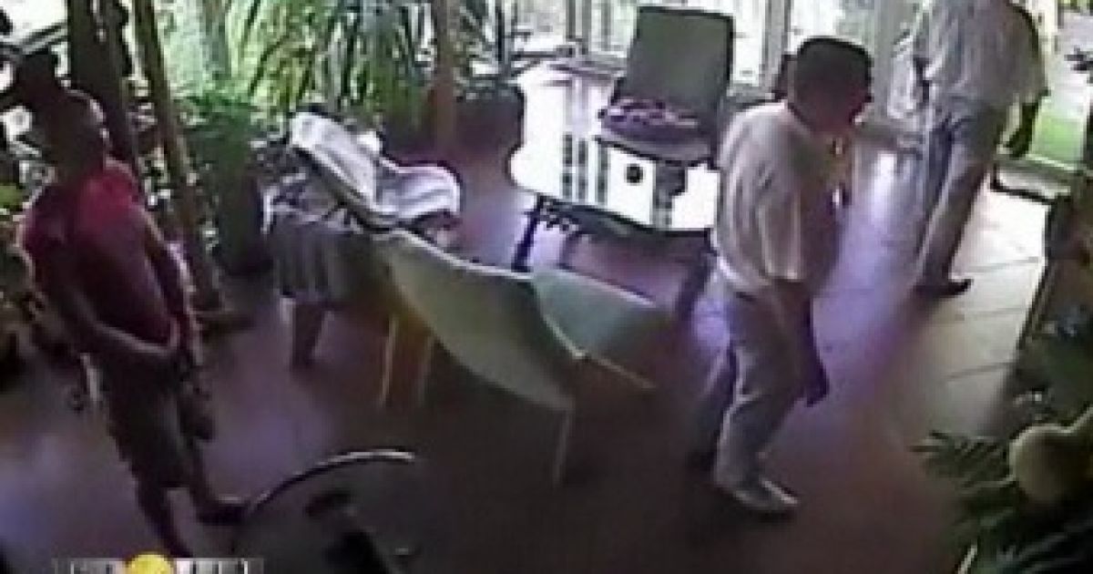 Міліціонери не знали, що кожен їх крок фіксують камери