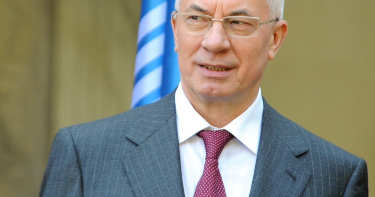 Азаров відчув покращення в демографії.