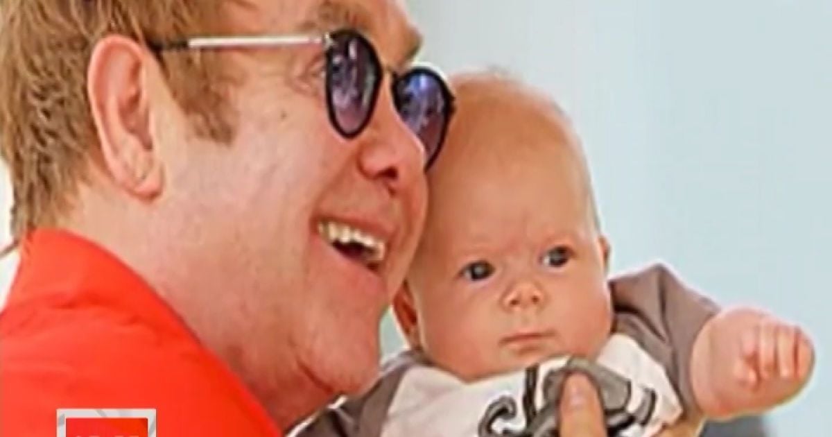 Дети элтона джона 2022. Элтон джон дети. Элтон джон дети. Сыновья элтона джона. Сыновья элтона джона.