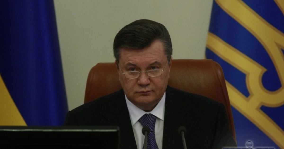 Президент нагадав Порошенку про танцюристів і відірвані голови