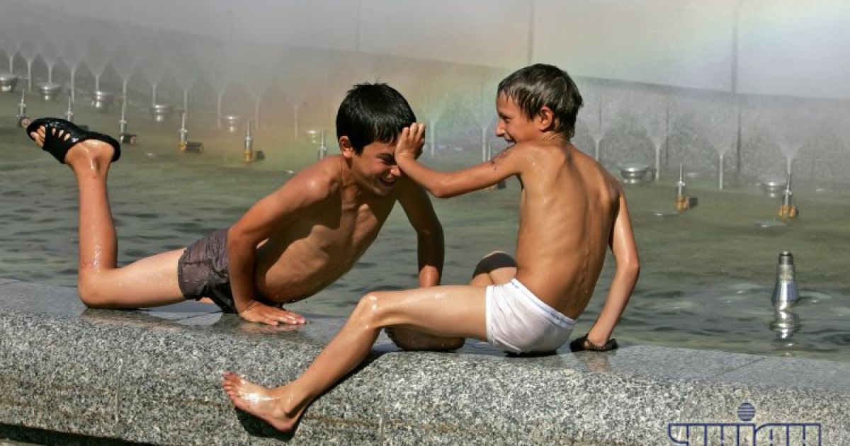 Українцям ще тиждень докучатиме сильна спека