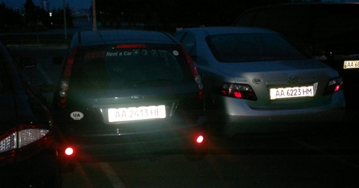 Вантажівка протаранила 15 авто / © 34.ua