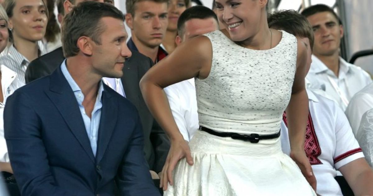 Королевская потратила на выборы более 100 млн долл.