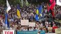 Против "языкового" ​​закона вышли на улицы и в регионах