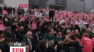 Французы не хотят разрешать геям жениться и заводить детей