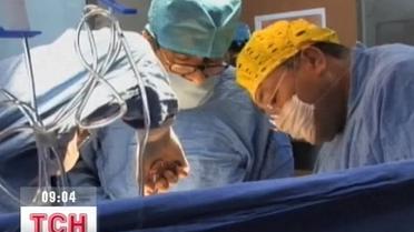 Дворічному хлопчику видалили гігантську пухлину