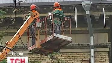 Киевски крыши уже чистят от снега
