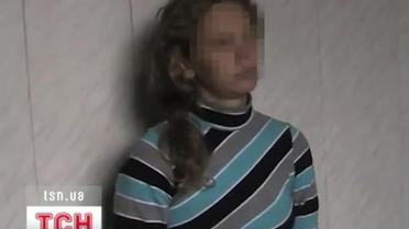 На Запорожье новорожденного малыша родная мать выбросила в выгребную яму