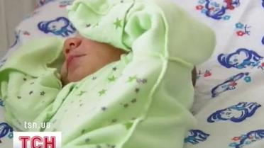 Кожна українка має народити 3 дітей, щоб зберегти українську націю