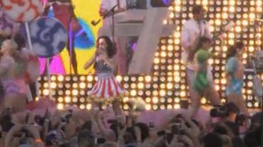 Кеті Перрі виступила на прем'єрі фільму про себе