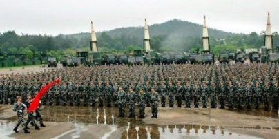 Китай заявив про відмову від ядерної гонки озброєнь