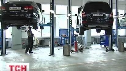 Українські автомобілісти вже рік живуть без обов'язкового техогляду