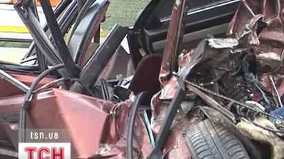 На виїзді з Кам'янця-Подільського зіштовхнулися маршрутка та легковик "Ауді"